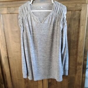 Gray Long Sleeve V-Neck Top
